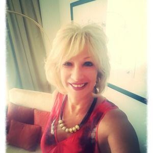 Meet your Posher, Debra